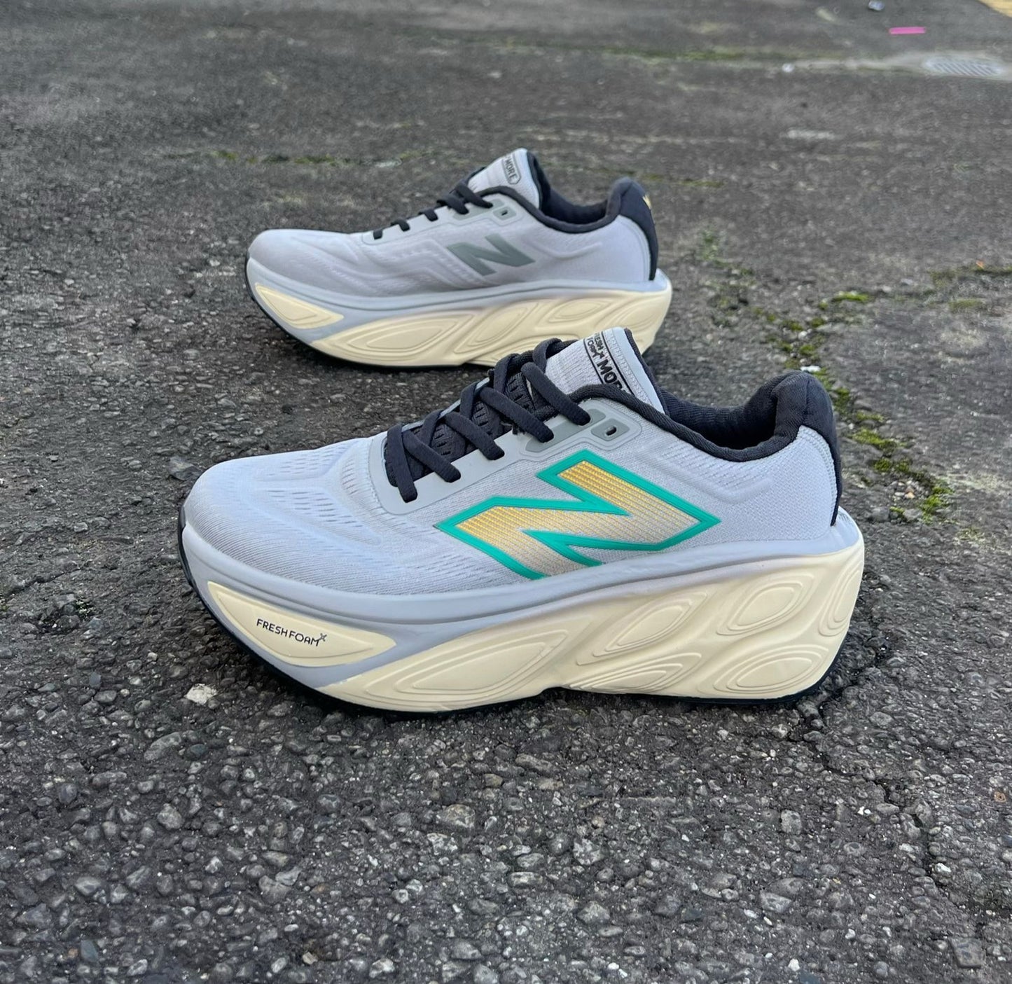 NEW BALANCE FRESH FOAM MORE V5